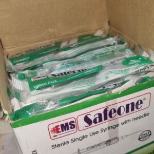 safeone-2ml-disposable-syringe-100-pc-box-with-24g-x-1-inch-needle-pet-vaccines-medicine-feeding